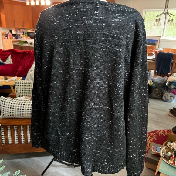 Karen Scott Black Sweater with Festive Accents size 3X - Picture 6 of 13